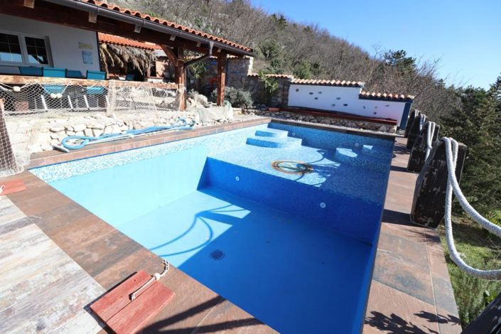 Image No.2-2 Bed Property for sale