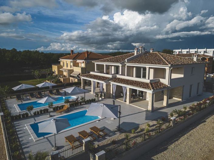 Image No.3-Propriété de 5 chambres à vendre à Umag