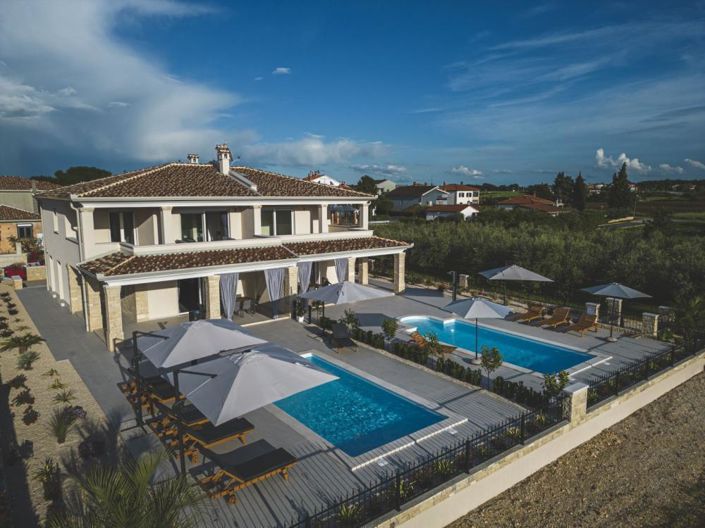 Image No.4-Propriété de 5 chambres à vendre à Umag