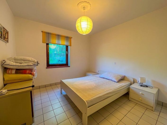 Image No.24-8 Bed Property for sale