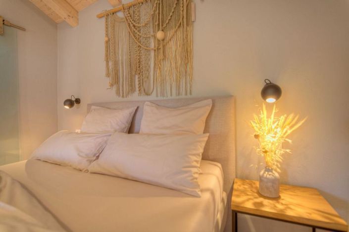 Image No.14-3 Bed Property for sale