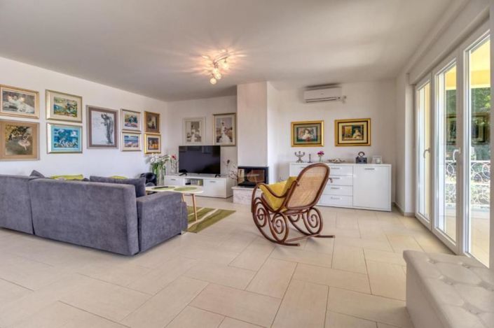 Image No.10-Propriété de 4 chambres à vendre à Omišalj