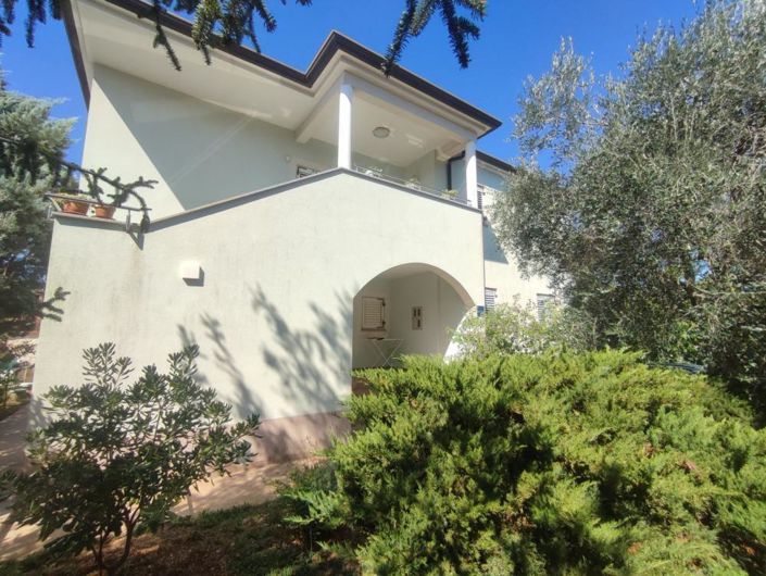 Image No.7-Propriété de 5 chambres à vendre à Štinjan