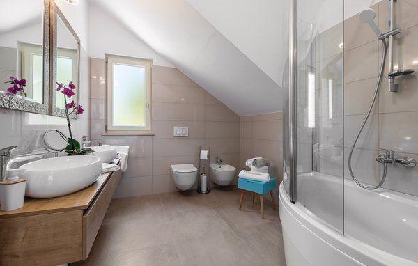 Image No.15-4 Bed Property for sale