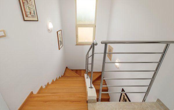 Image No.17-4 Bed Property for sale