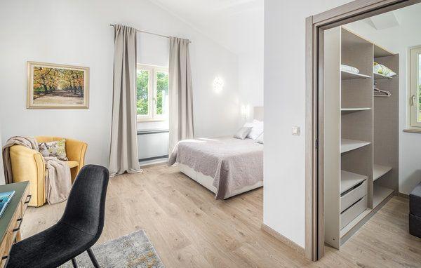 Image No.19-Propriété de 4 chambres à vendre à Vodnjan