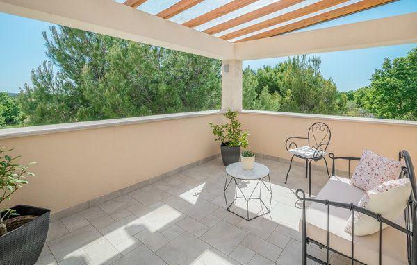 Image No.21-4 Bed Property for sale