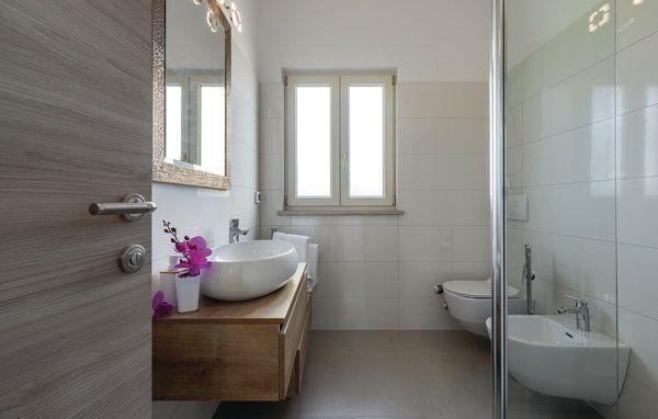 Image No.22-4 Bed Property for sale