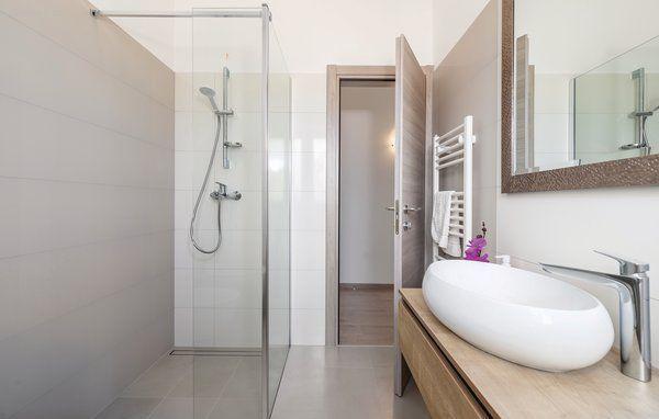 Image No.23-4 Bed Property for sale