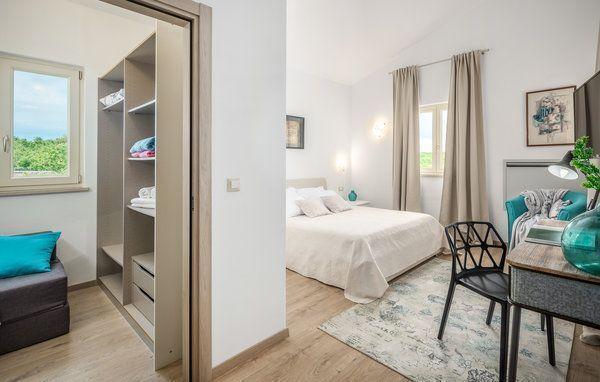 Image No.25-Propriété de 4 chambres à vendre à Vodnjan