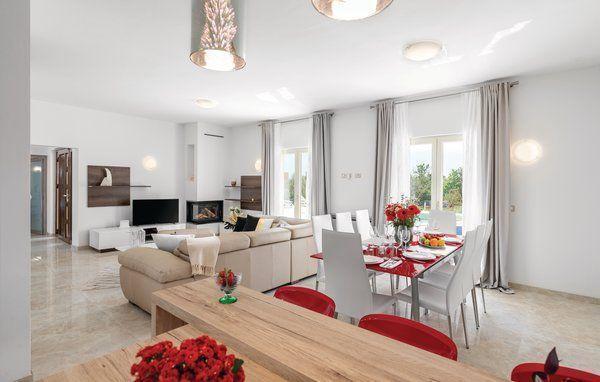 Image No.9-Propriété de 4 chambres à vendre à Vodnjan