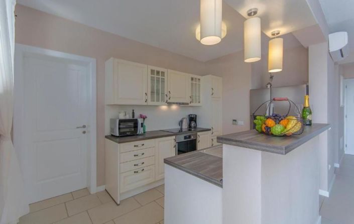 Image No.11-4 Bed Property for sale