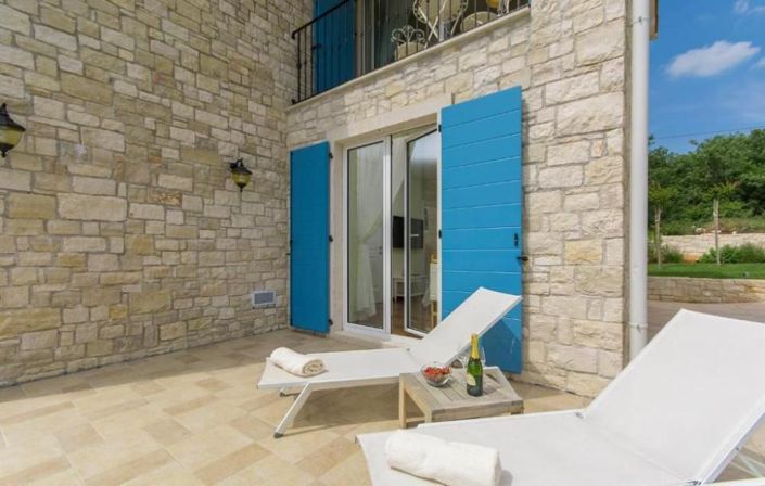 Image No.21-4 Bed Property for sale