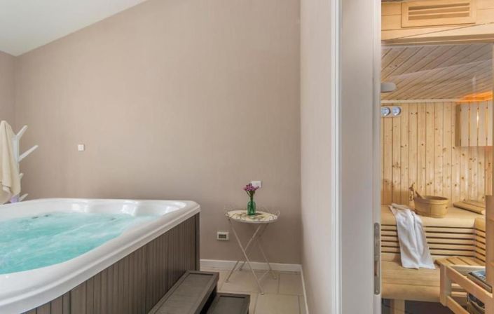 Image No.23-4 Bed Property for sale