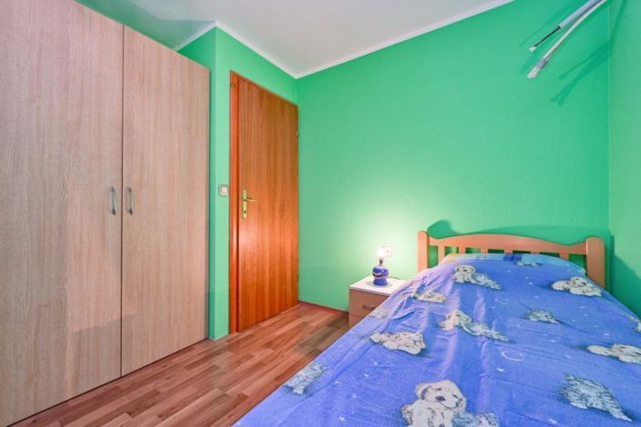 Image No.16-5 Bed Property for sale