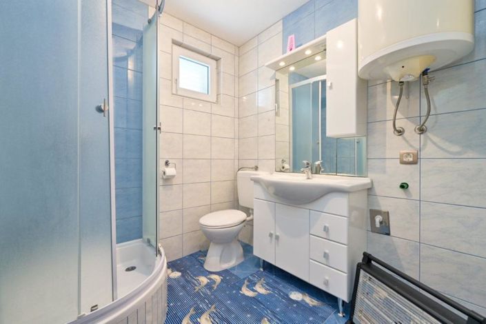 Image No.23-5 Bed Property for sale