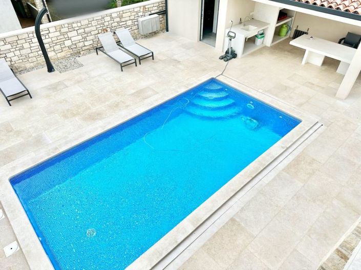 Image No.3-Propriété de 4 chambres à vendre à Croatie