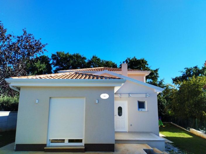 Image No.1-4 Bed Property for sale