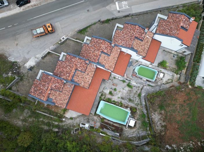 Image No.11-10 Bed Property for sale