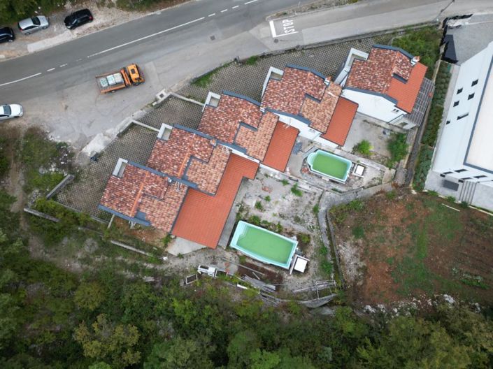 Image No.8-10 Bed Property for sale