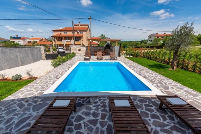 Image No.5-Propriété de 3 chambres à vendre à Porec