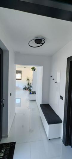 Image No.10-3 Bed Property for sale