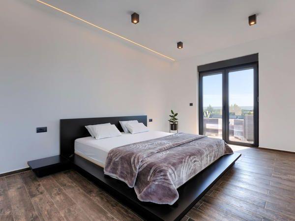 Image No.23-3 Bed Property for sale