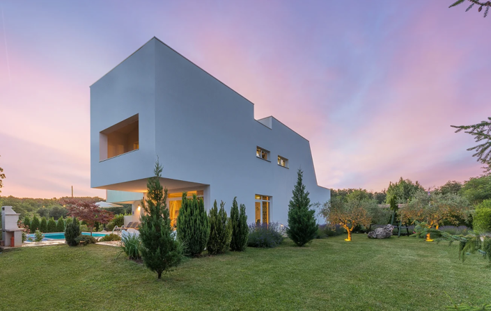 Image No.1-Propriété de 4 chambres à vendre à Žminj