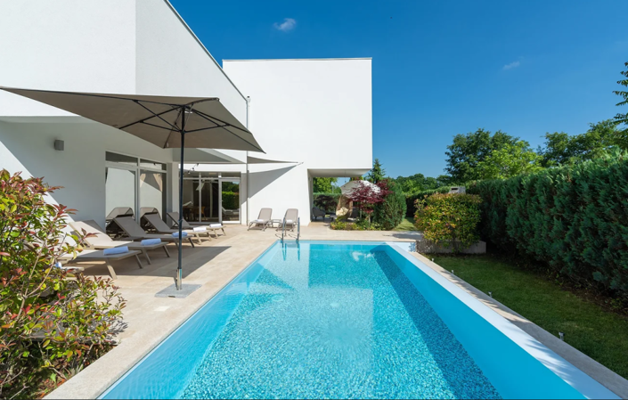 Image No.5-4 Bed Property for sale