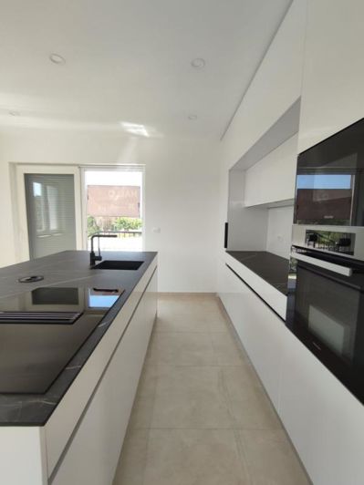 Image No.11-4 Bed Property for sale