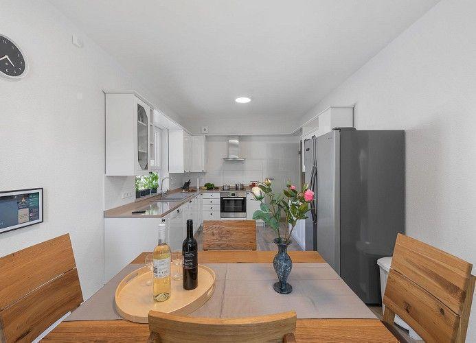 Image No.14-5 Bed Property for sale