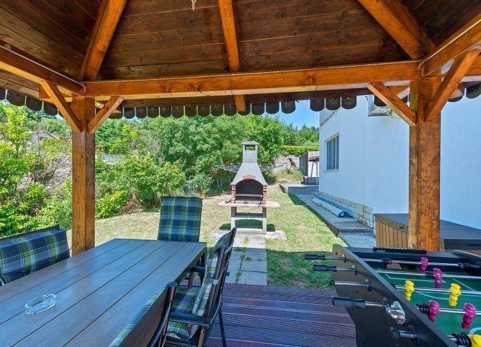 Image No.25-5 Bed Property for sale