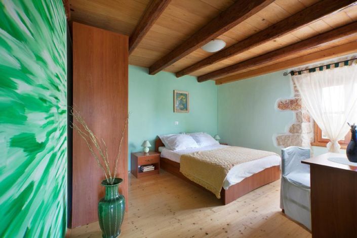 Image No.17-4 Bed Property for sale