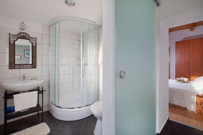 Image No.23-4 Bed Property for sale