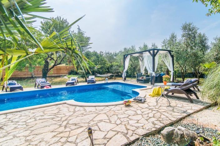 Image No.8-4 Bed Property for sale