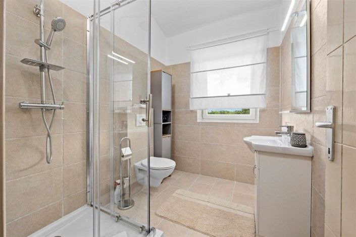 Image No.13-4 Bed Property for sale