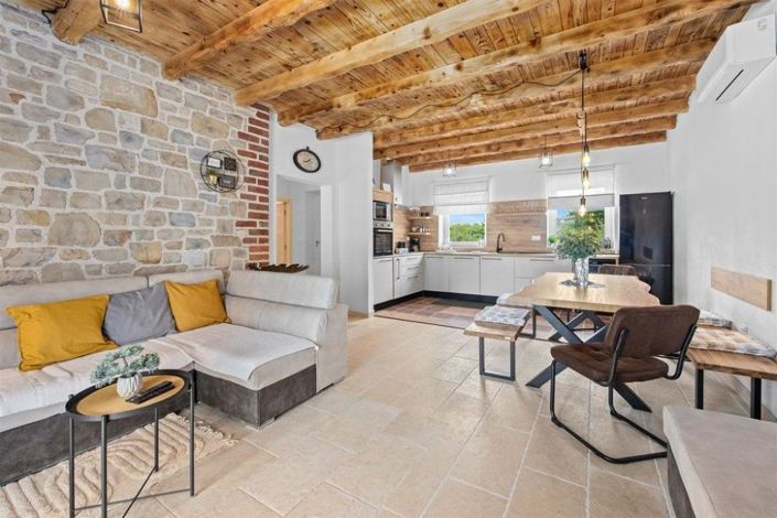 Image No.3-4 Bed Property for sale