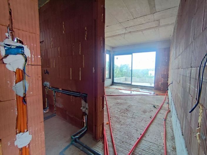 Image No.18-3 Bed Property for sale