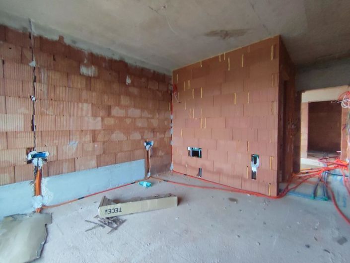 Image No.23-3 Bed Property for sale