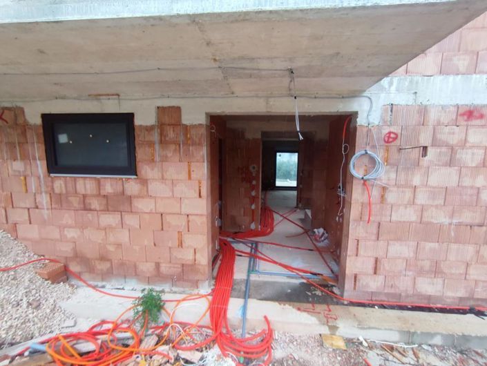 Image No.9-3 Bed Property for sale