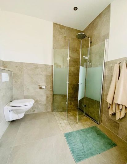 Image No.21-4 Bed Property for sale