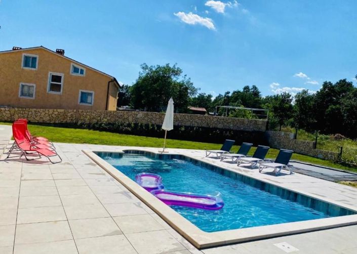 Image No.4-4 Bed Property for sale