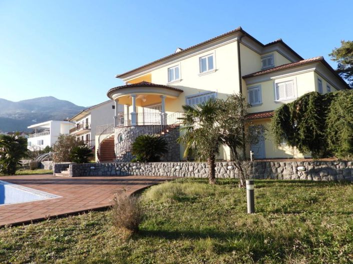 Image No.1-Propriété de 7 chambres à vendre à Croatie