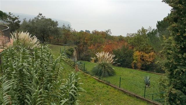 Image No.11-7 Bed Property for sale