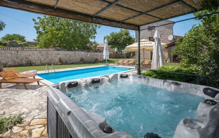 Image No.3-Propriété de 4 chambres à vendre à Porec