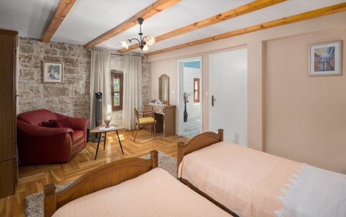 Image No.6-Propriété de 4 chambres à vendre à Porec