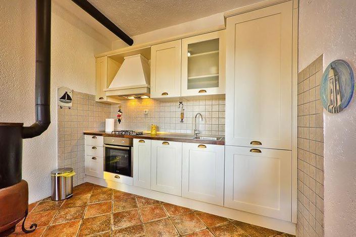 Image No.20-4 Bed Property for sale