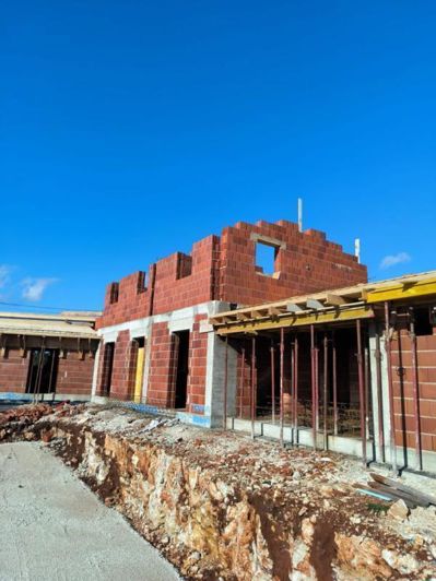 Image No.9-3 Bed Property for sale