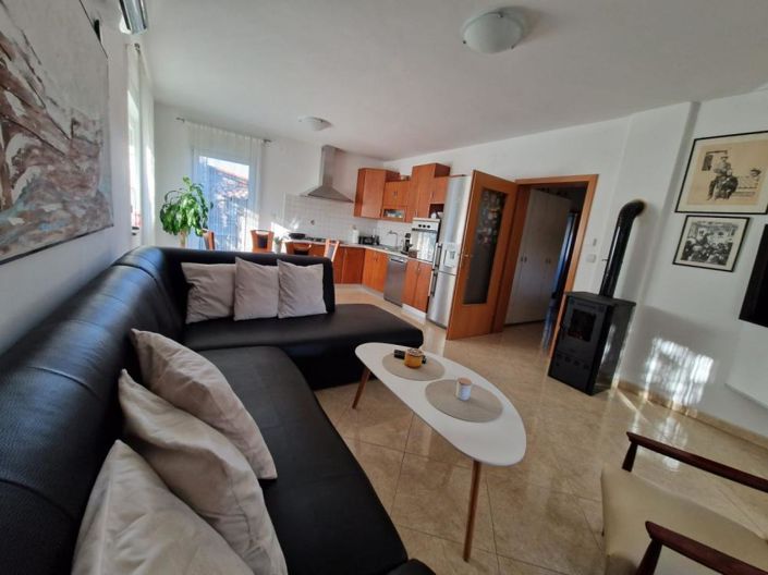 Image No.5-5 Bed Property for sale