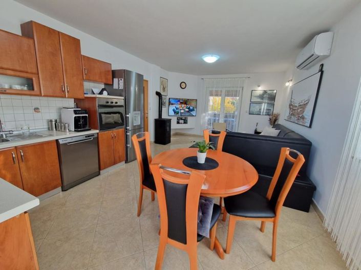 Image No.7-5 Bed Property for sale